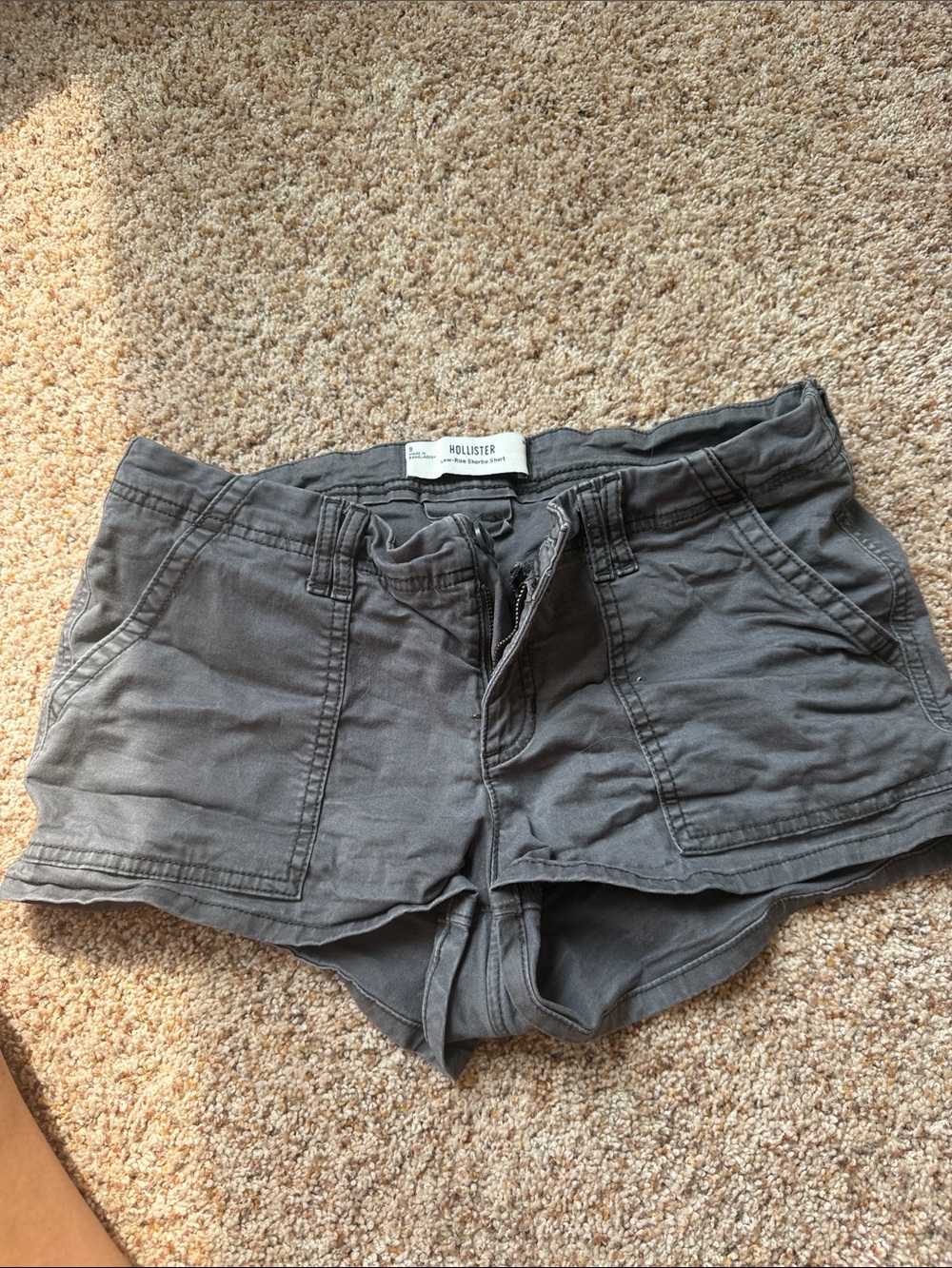 Hollister Women's Charcoal Utility Cargo Shorts